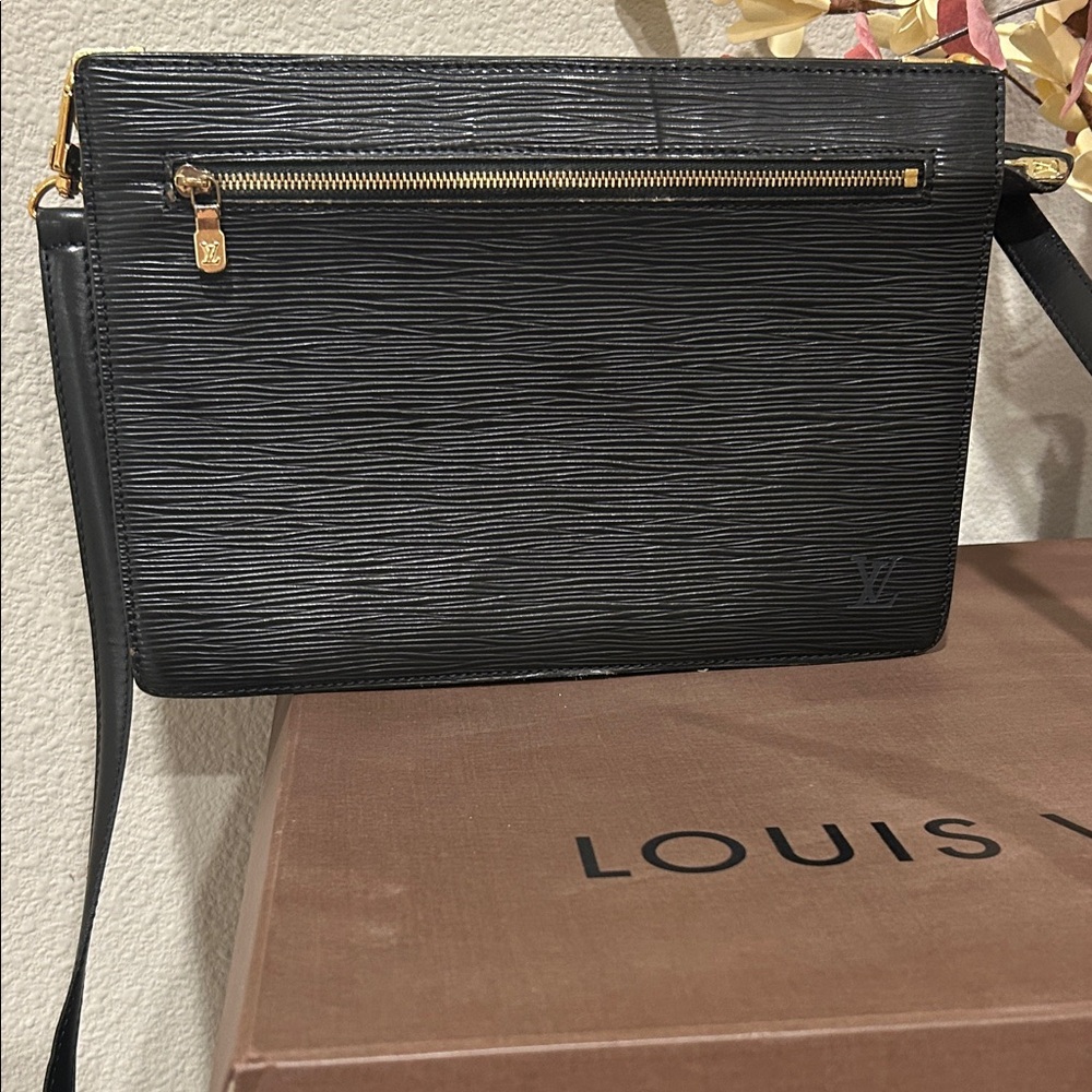 Louis Vuitton Black Epi Leather Enghien Shoulder Bag